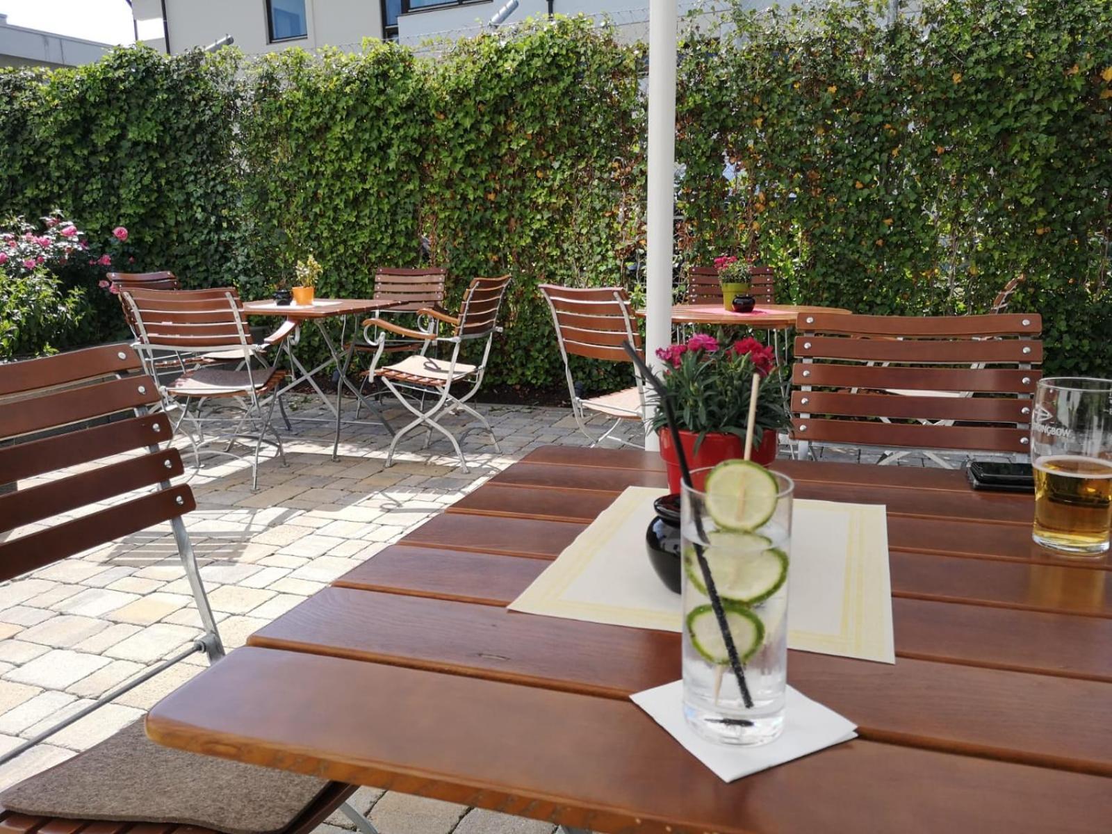 Hgs³ Hotell Schelklingen Exteriör bild